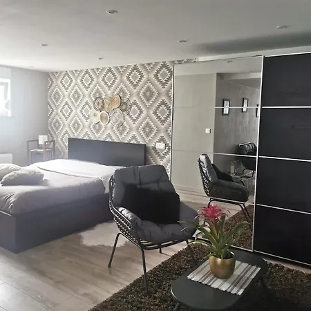 Au Vieux Chene * Folkling